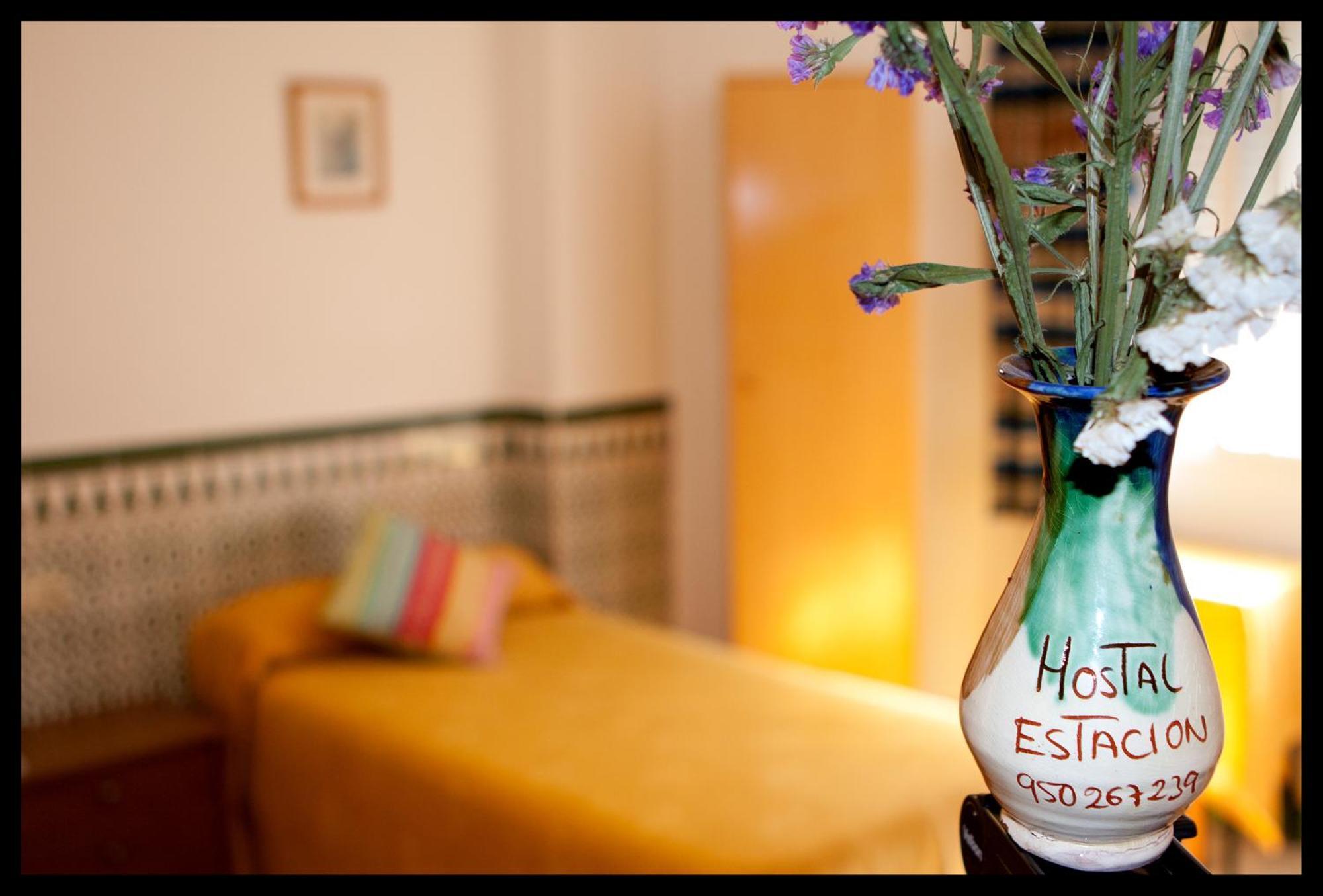 Hostal Estacion Almería Exterior photo