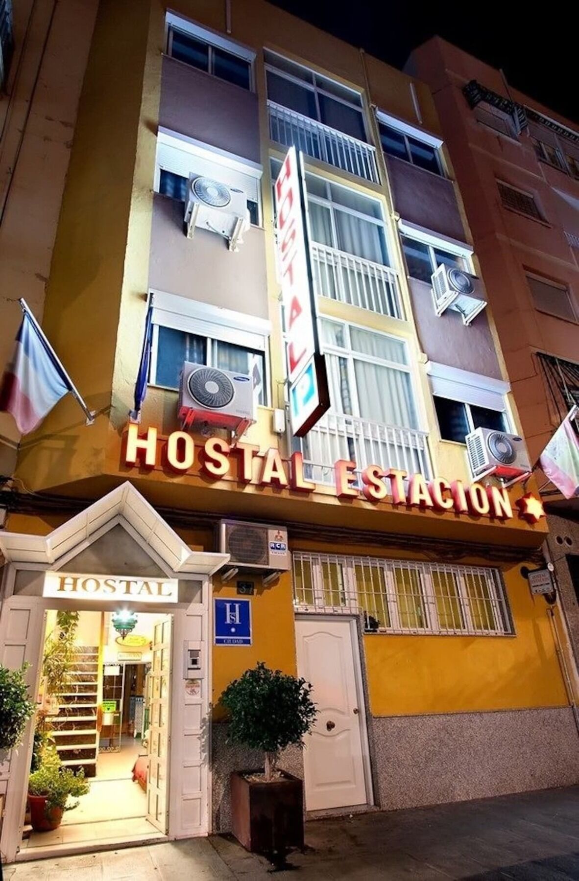 Hostal Estacion Almería Exterior photo